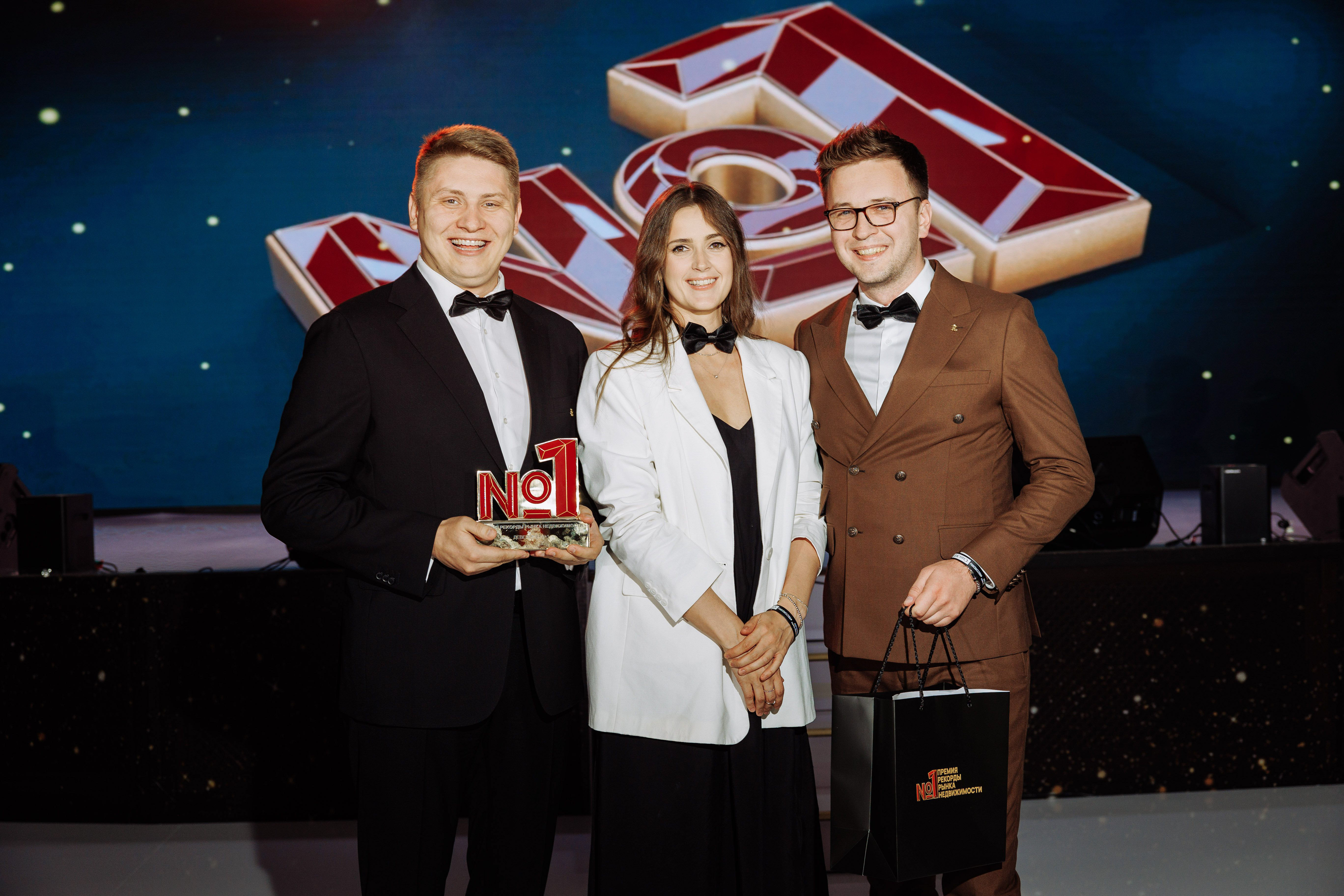 Фоновое изображение